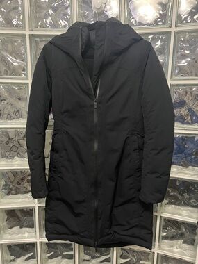 lululemon athletica Black Hooded Puffer Coat